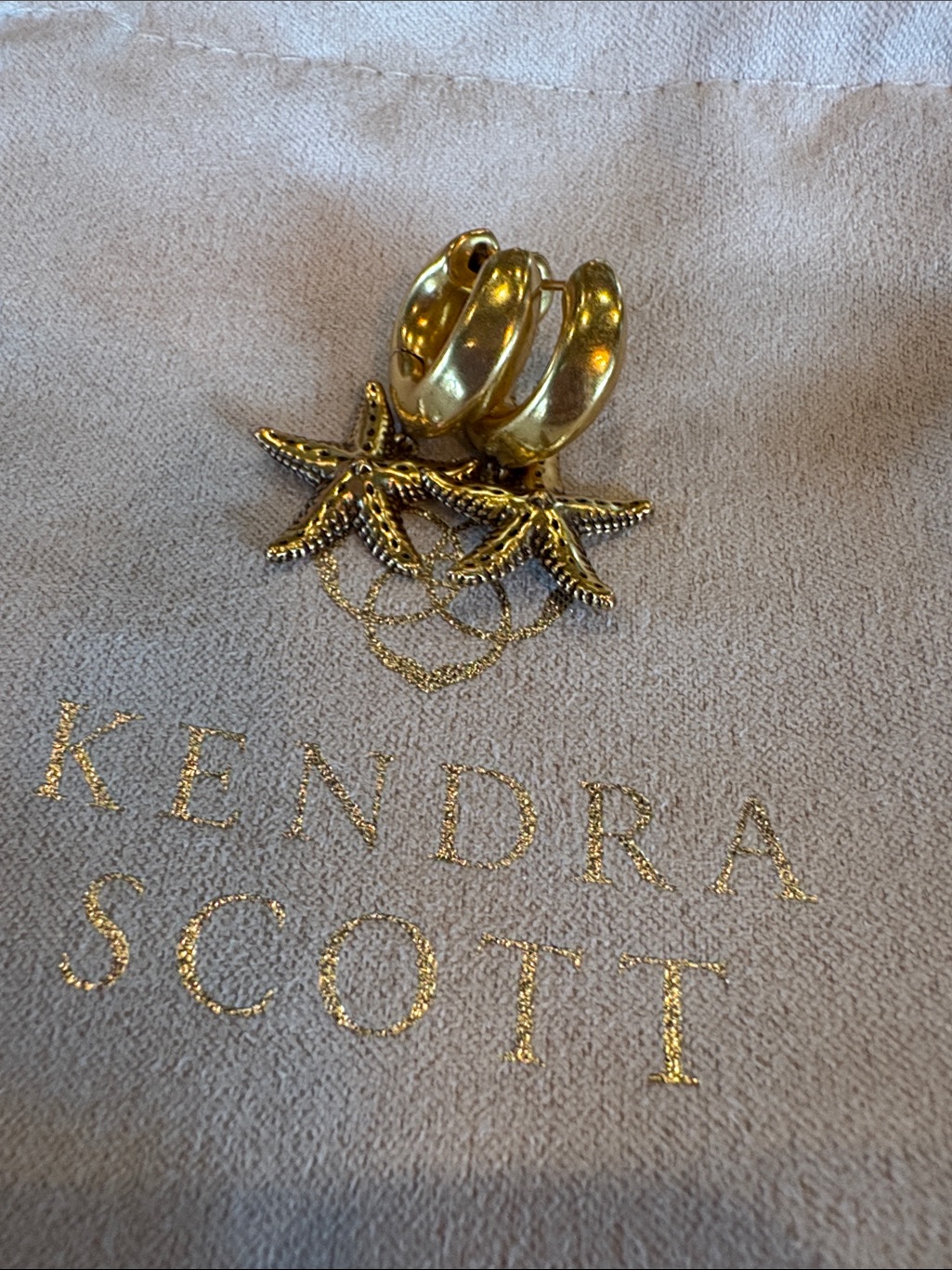 Brand New Kendra Scott Parker Starfish Huggies